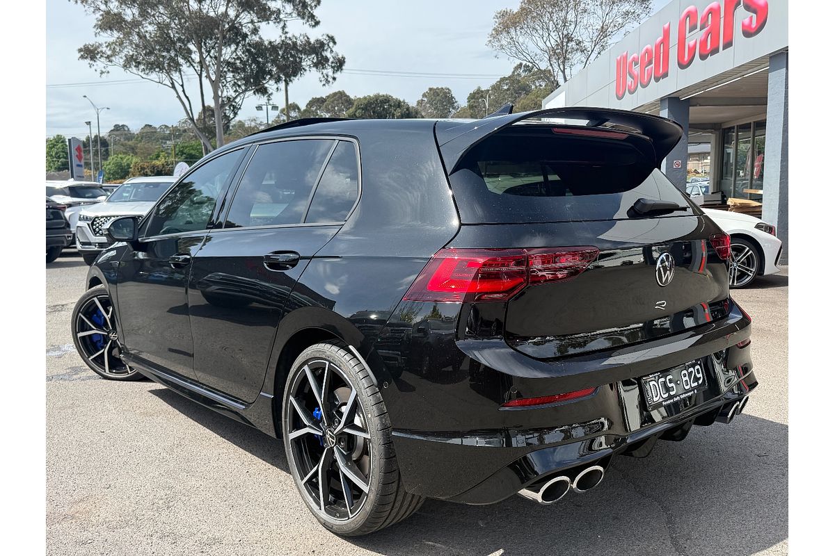 2024 Volkswagen Golf R 8