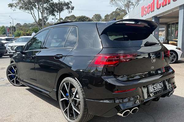 2024 Volkswagen Golf R 8