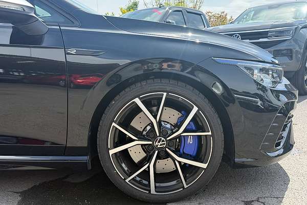 2024 Volkswagen Golf R 8