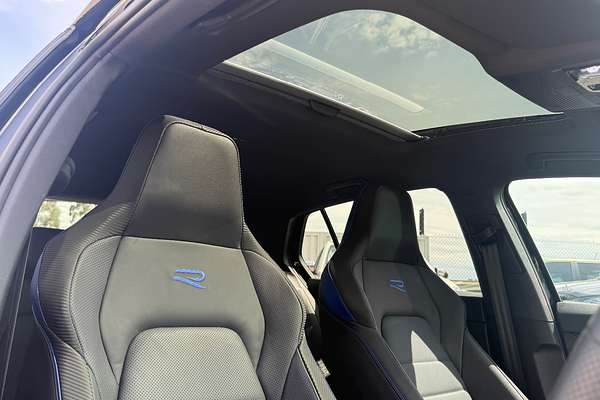 2024 Volkswagen Golf R 8