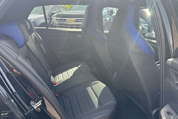 2024 Volkswagen Golf R 8