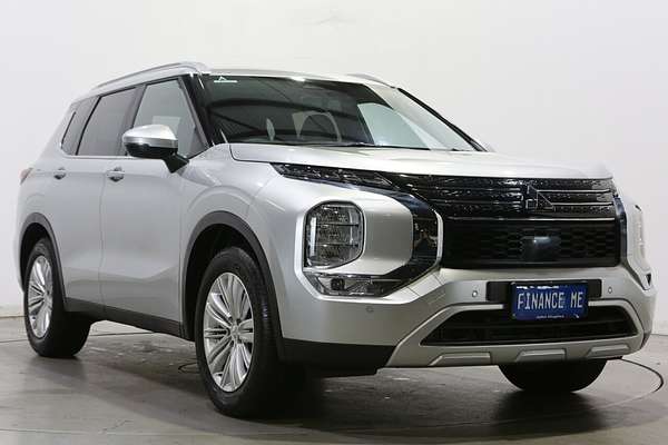 2025 Mitsubishi Outlander LS ZM