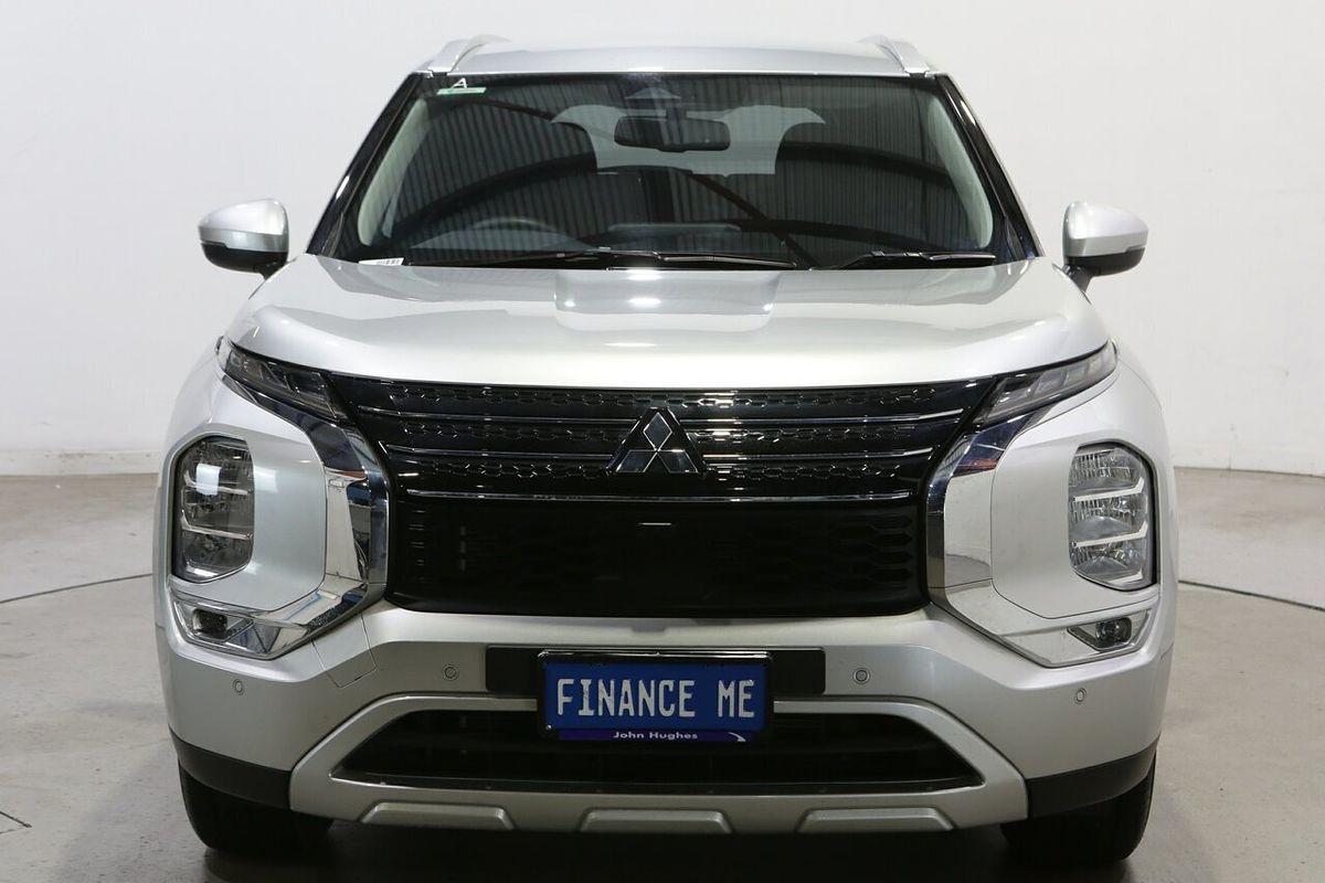2025 Mitsubishi Outlander LS ZM