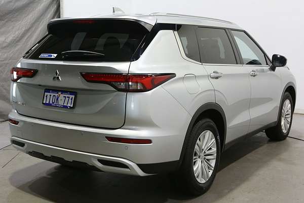 2025 Mitsubishi Outlander LS ZM