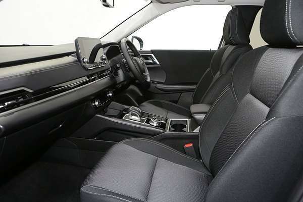 2025 Mitsubishi Outlander LS ZM
