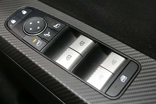 2025 Mitsubishi Outlander LS ZM