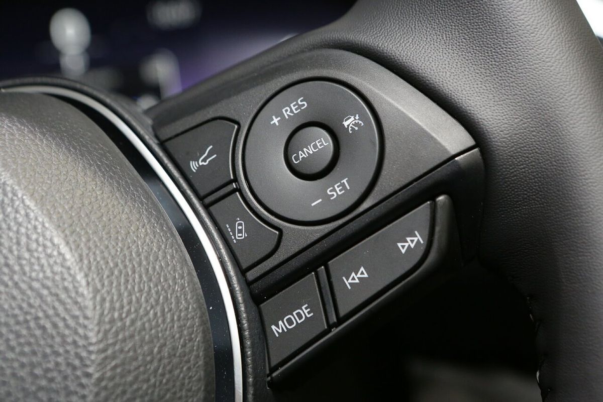 2025 Toyota RAV4 Cruiser AXAH54R