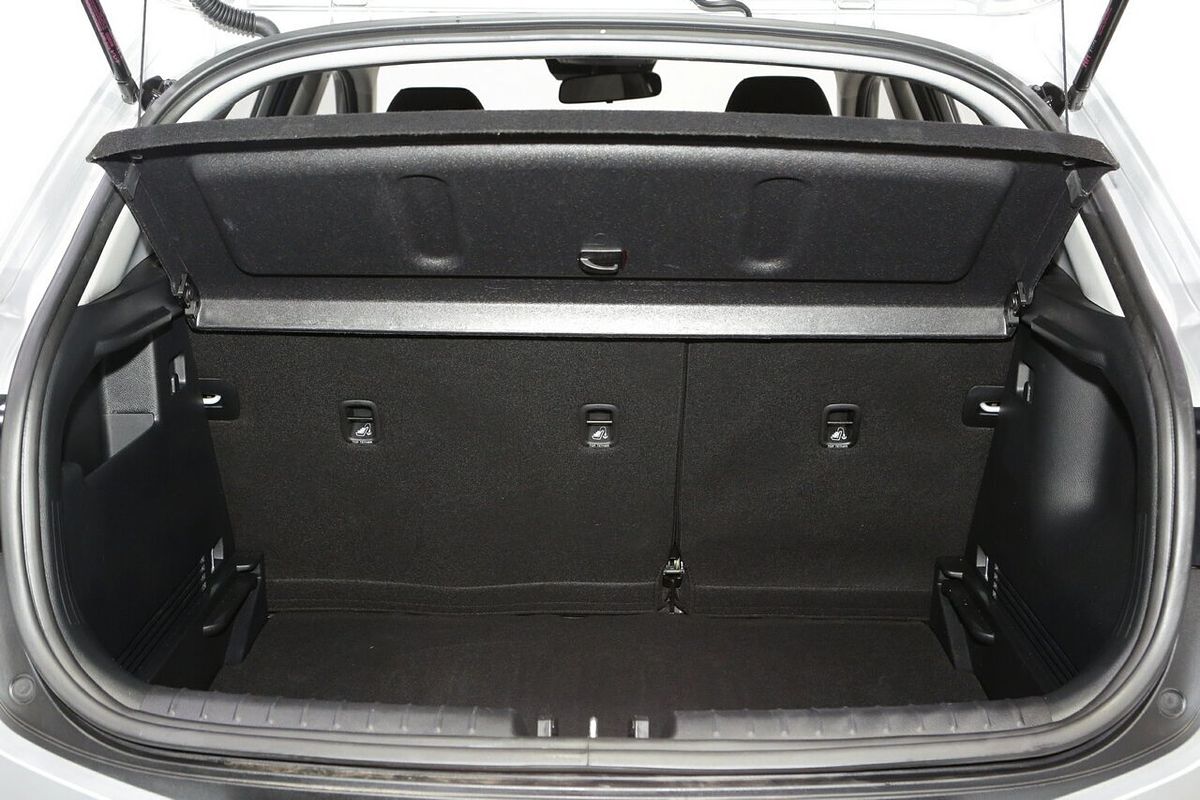 2024 Kia Stonic S YB
