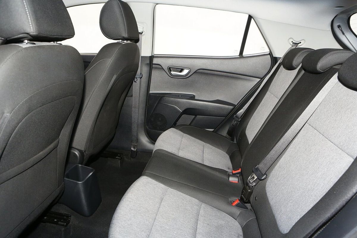 2024 Kia Stonic S YB
