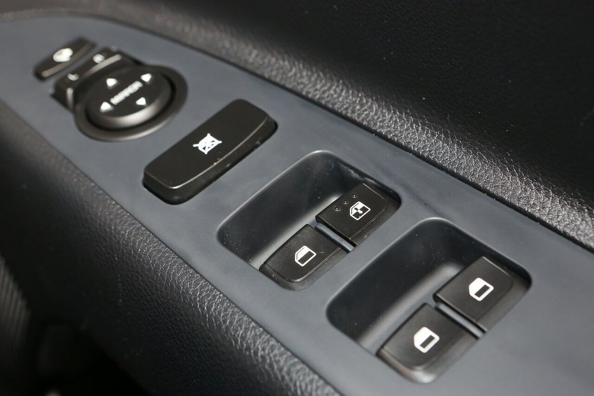 2024 Kia Stonic S YB