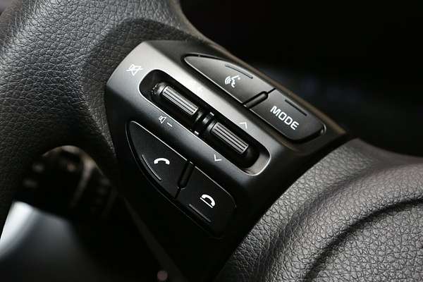 2024 Kia Stonic S YB