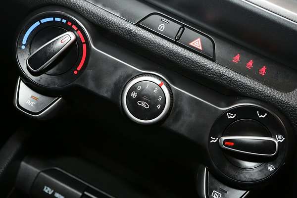2024 Kia Stonic S YB