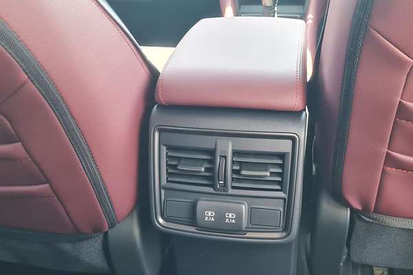 2025 Subaru Forester STI Sport S5