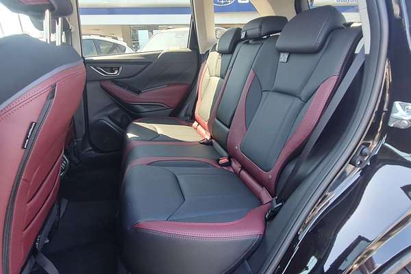 2025 Subaru Forester STI Sport S5