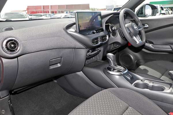 2024 Nissan JUKE ST+ F16