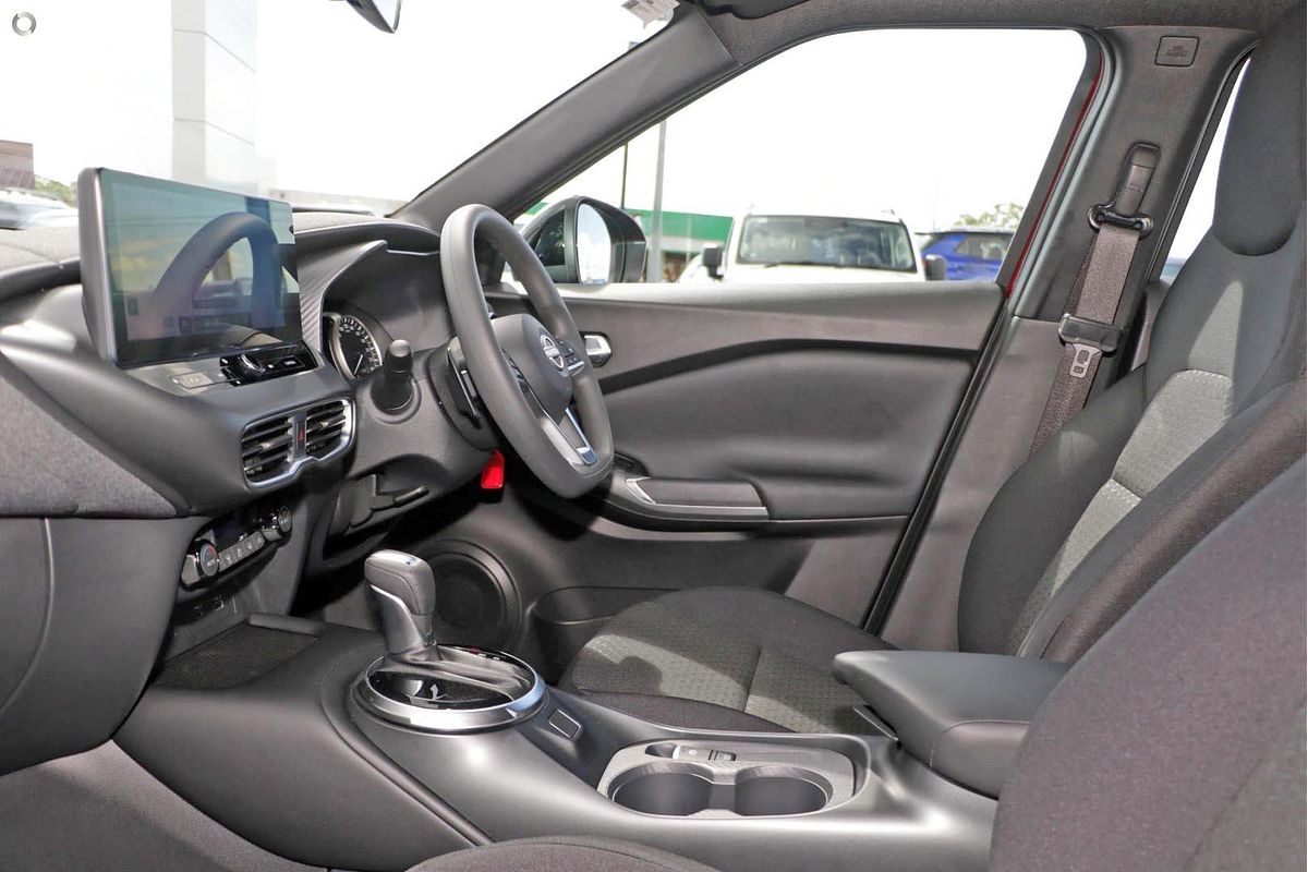 2024 Nissan JUKE ST+ F16