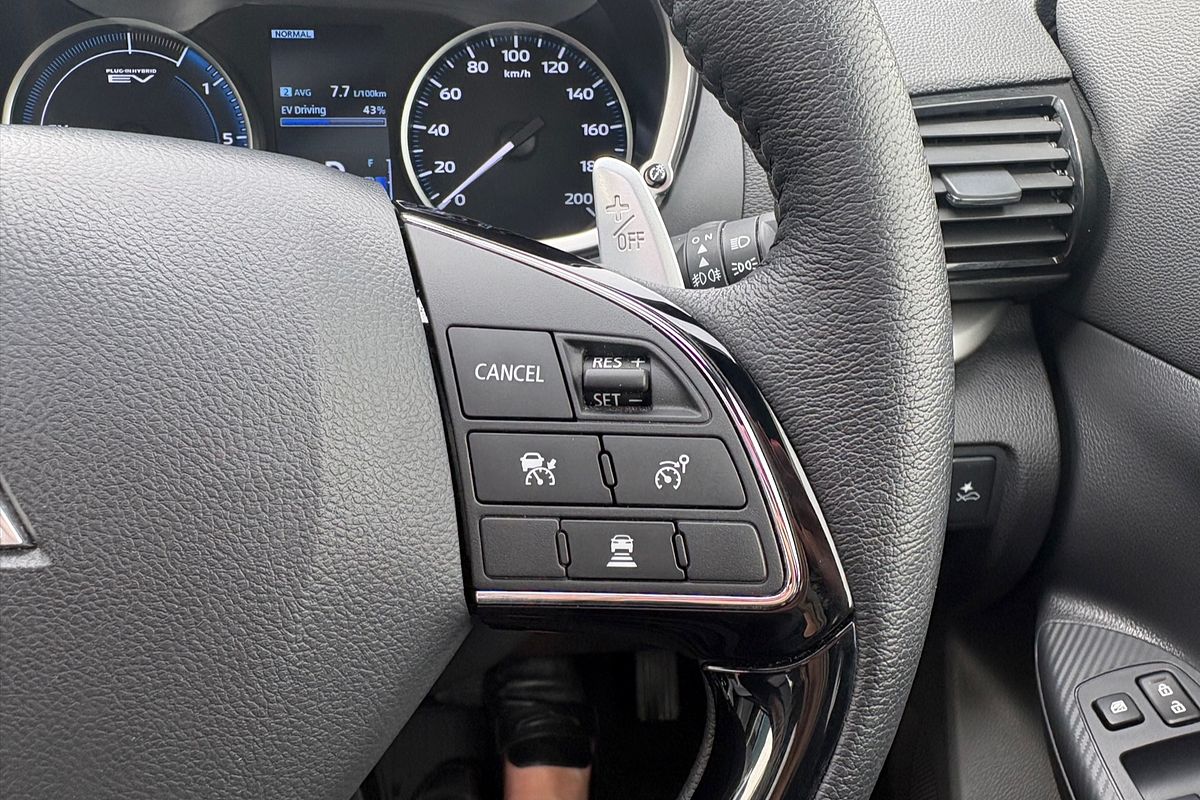 2024 Mitsubishi Eclipse Cross PHEV Exceed YB