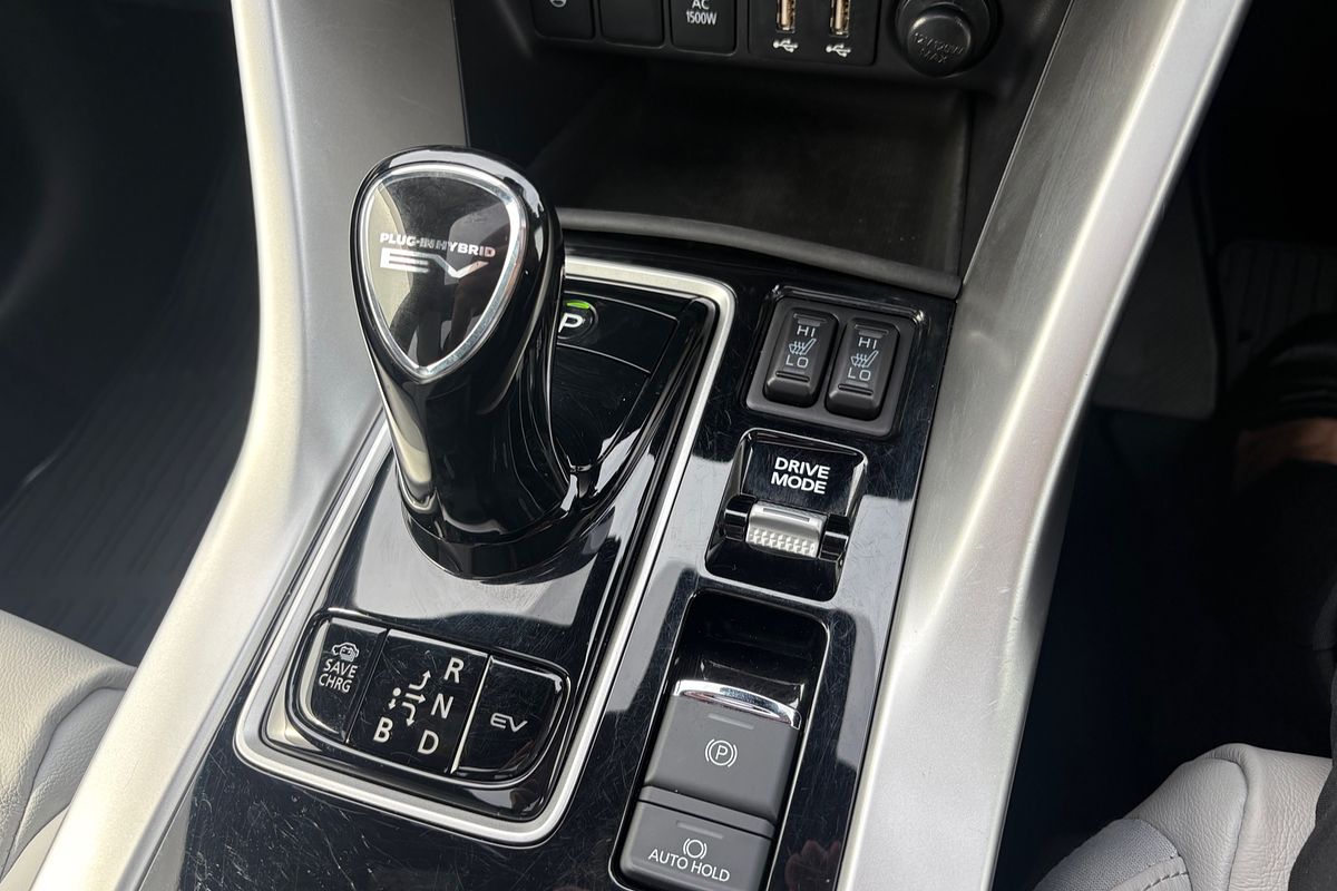 2024 Mitsubishi Eclipse Cross PHEV Exceed YB