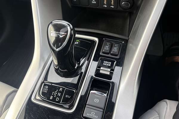 2024 Mitsubishi Eclipse Cross PHEV Exceed YB