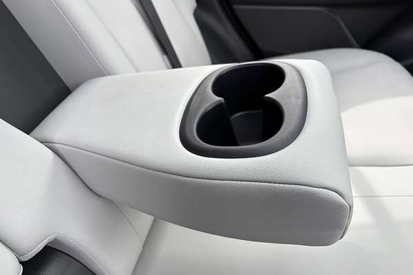 2024 Mitsubishi Eclipse Cross PHEV Exceed YB