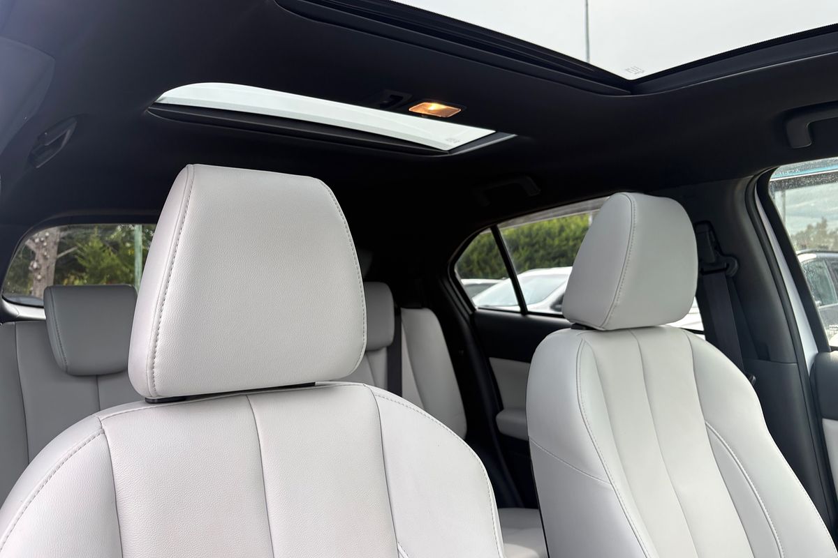 2024 Mitsubishi Eclipse Cross PHEV Exceed YB