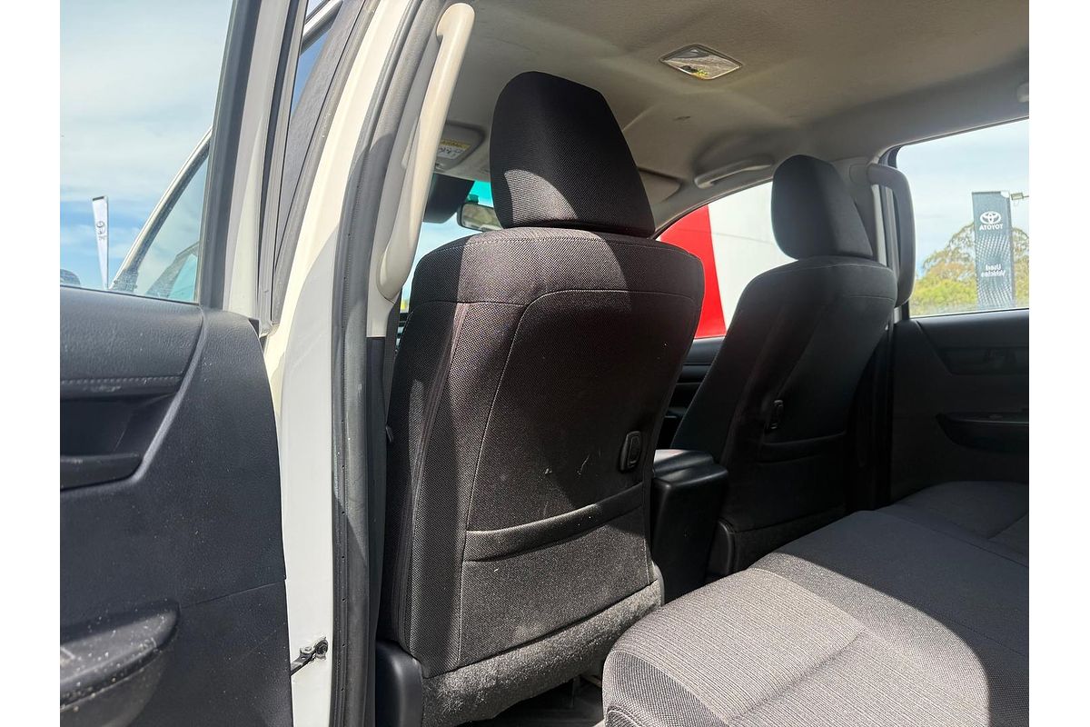 2019 Toyota Hilux SR GUN126R 4X4