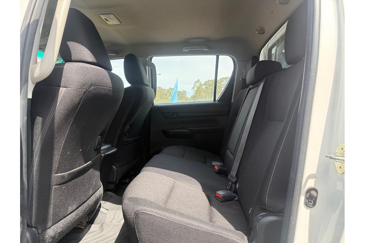 2019 Toyota Hilux SR GUN126R 4X4