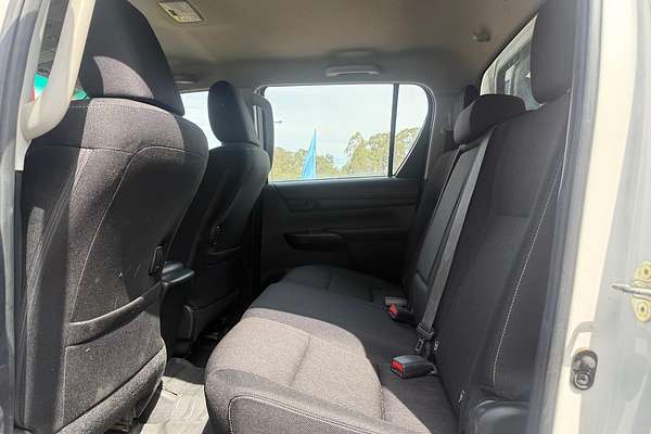 2019 Toyota Hilux SR GUN126R 4X4