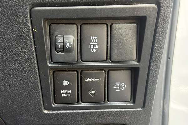 2019 Toyota Hilux SR GUN126R 4X4