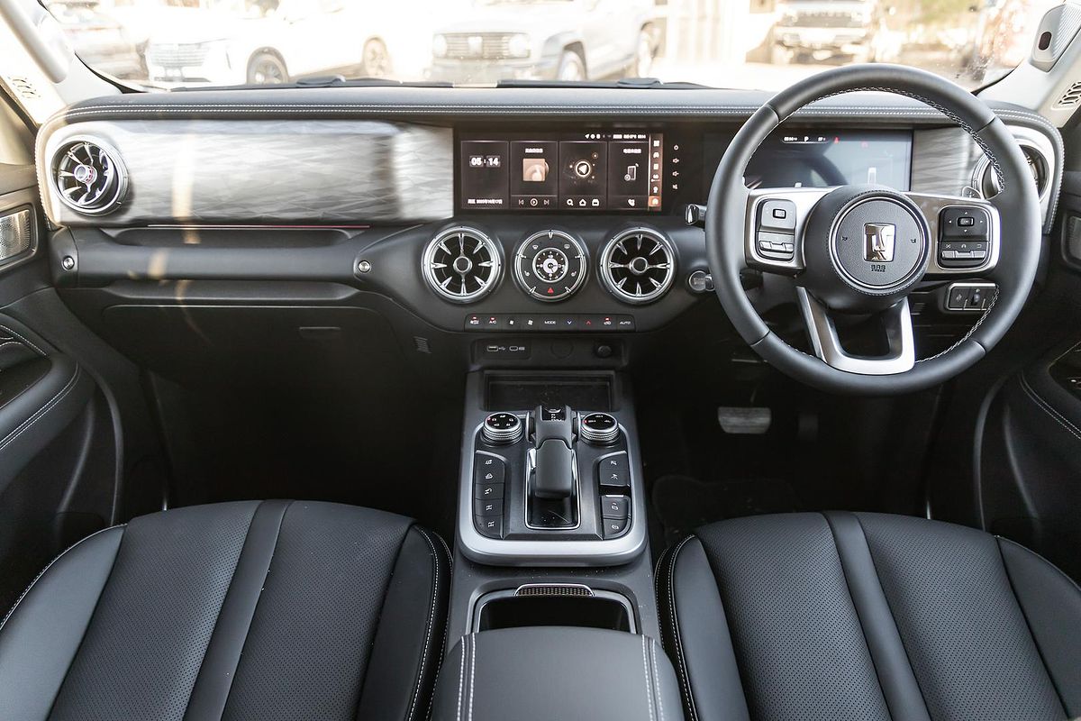 2025 GWM Tank 300 Ultra P01