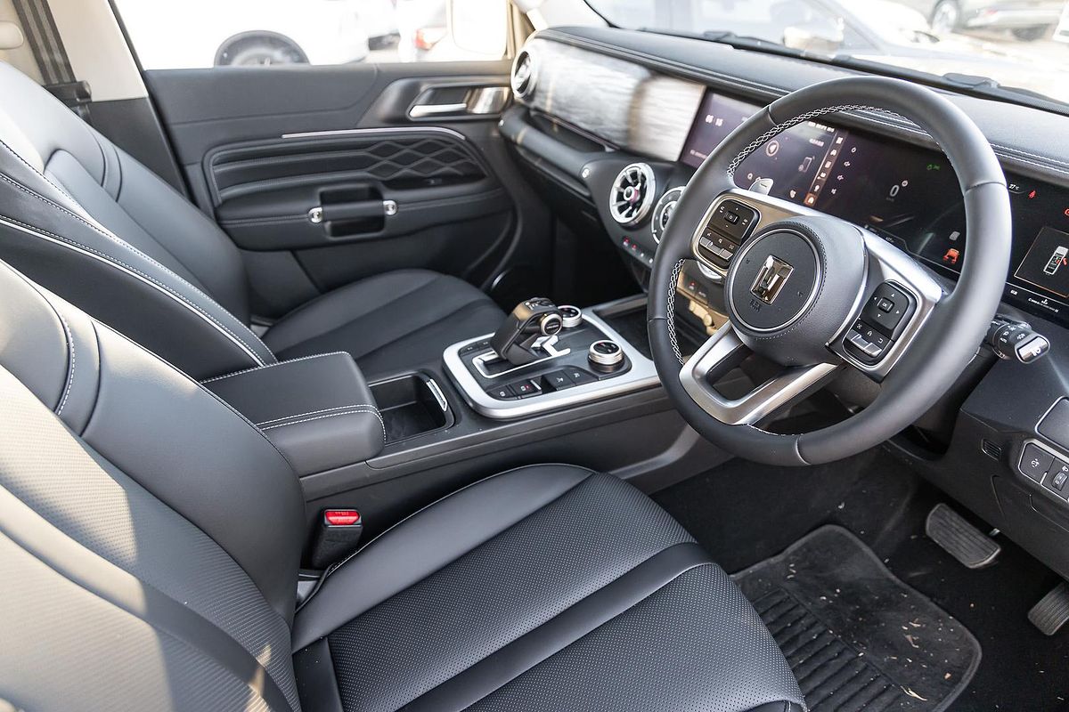 2025 GWM Tank 300 Ultra P01