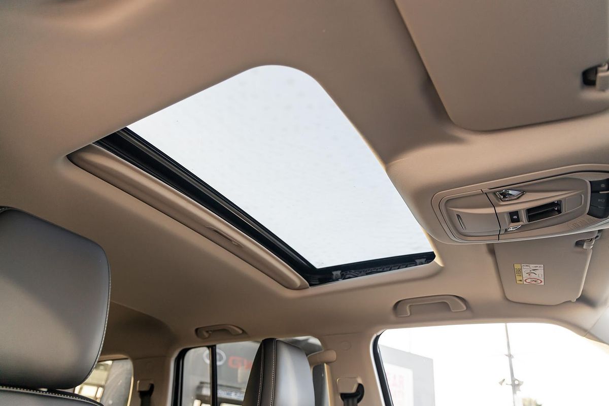 2025 GWM Tank 300 Ultra P01