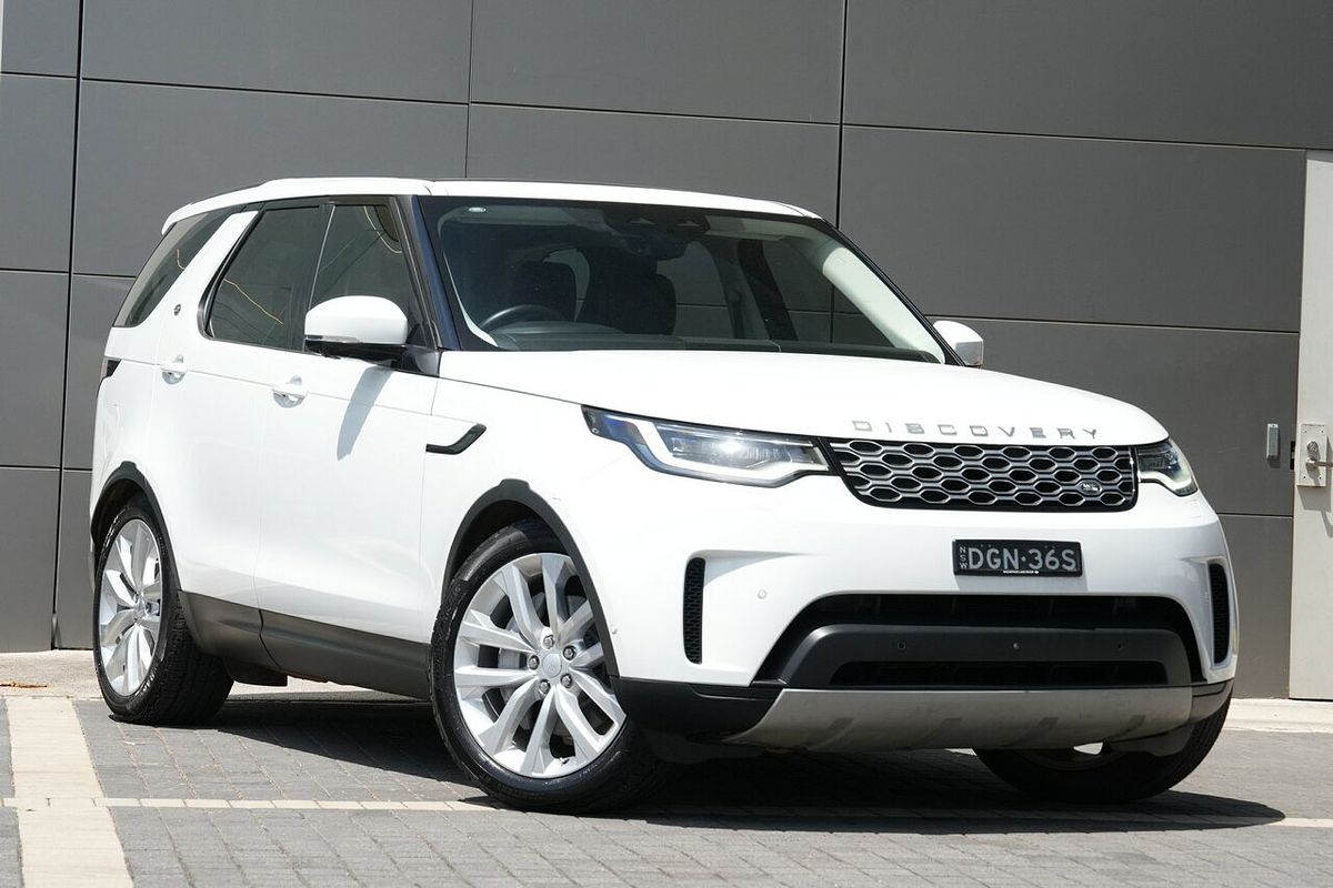2022 Land Rover Discovery D300 SE Series 5