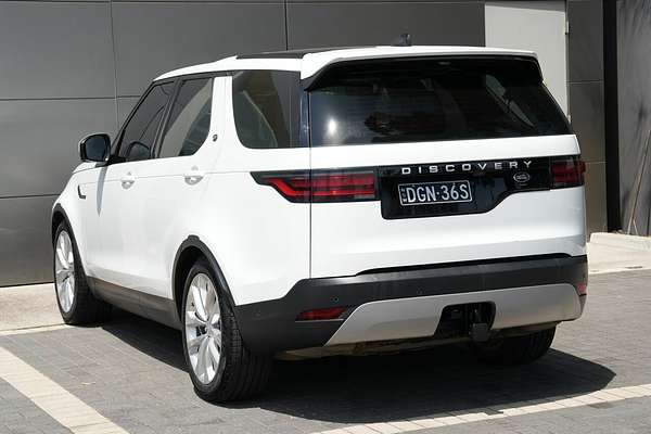 2022 Land Rover Discovery D300 SE Series 5