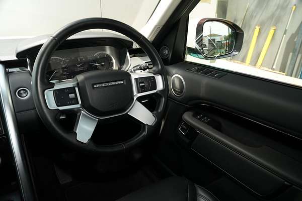 2022 Land Rover Discovery D300 SE Series 5