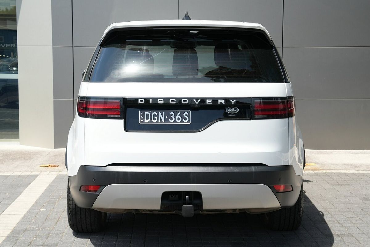 2022 Land Rover Discovery D300 SE Series 5
