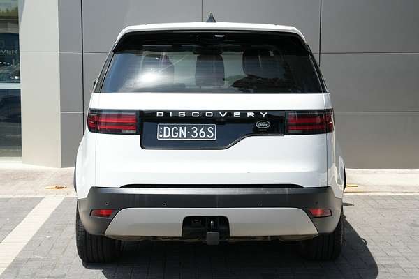 2022 Land Rover Discovery D300 SE Series 5