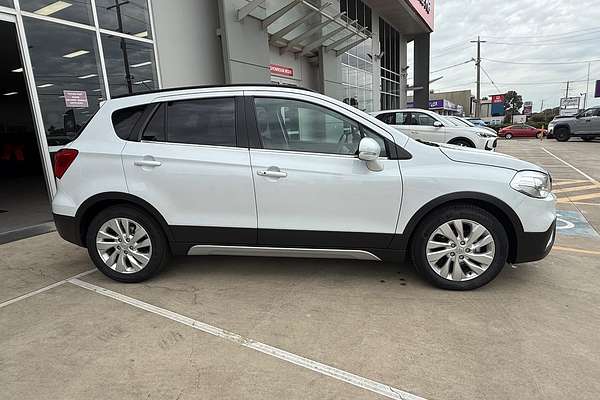 2016 Suzuki S-Cross Turbo JY
