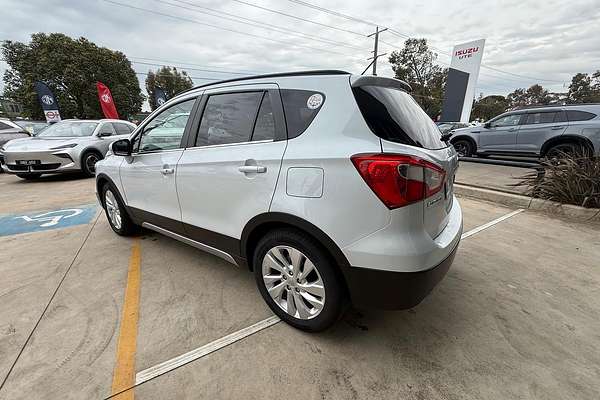 2016 Suzuki S-Cross Turbo JY