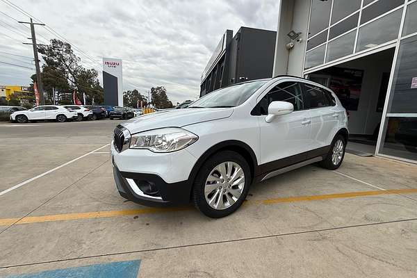 2016 Suzuki S-Cross Turbo JY