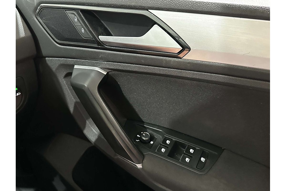 2017 Volkswagen Tiguan 110TDI Comfortline 5N
