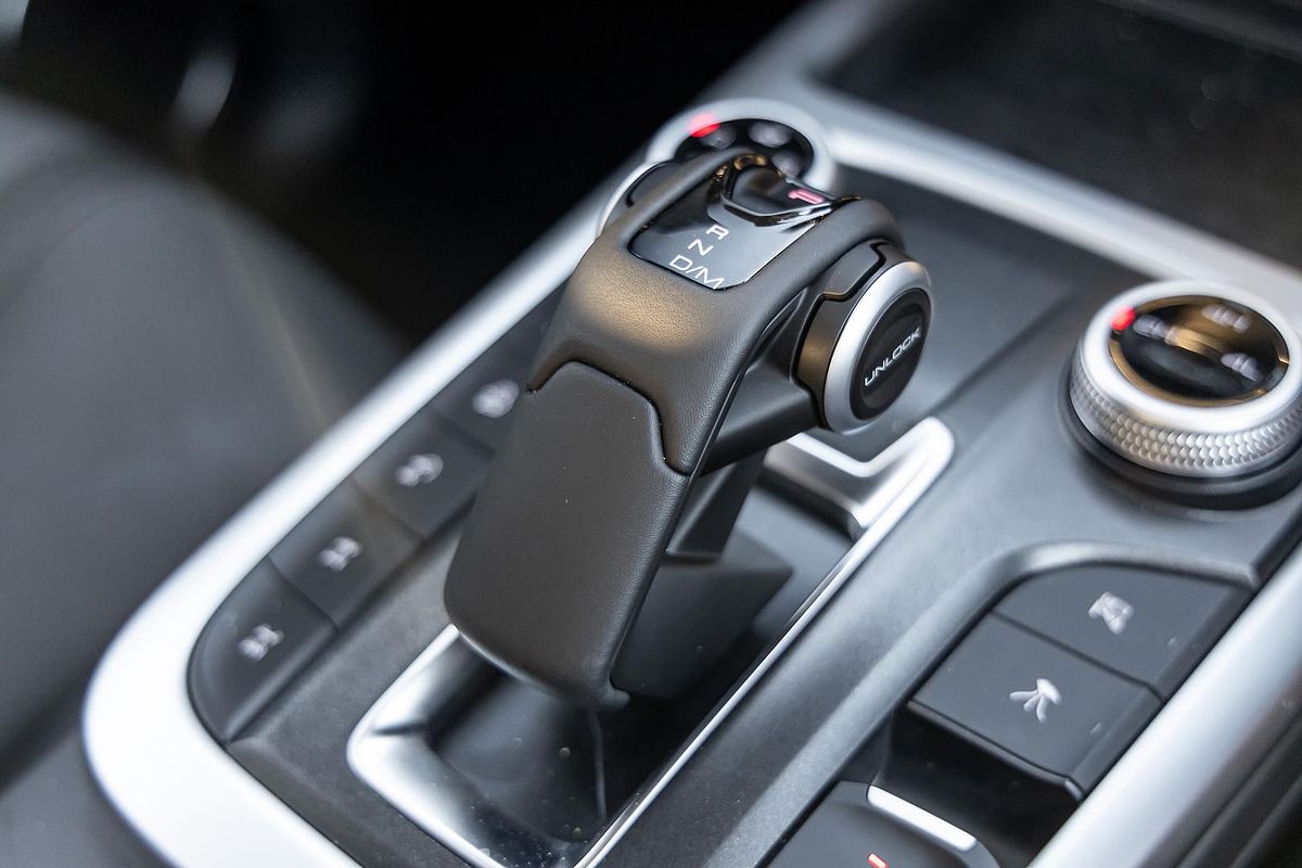 2025 GWM Tank 300 Ultra P01