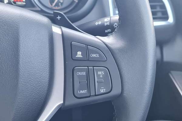 2023 Suzuki S-Cross GLX JYB