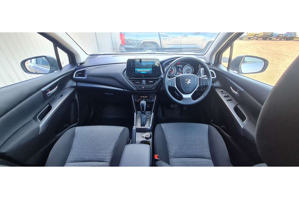 2023 Suzuki S-Cross GLX JYB