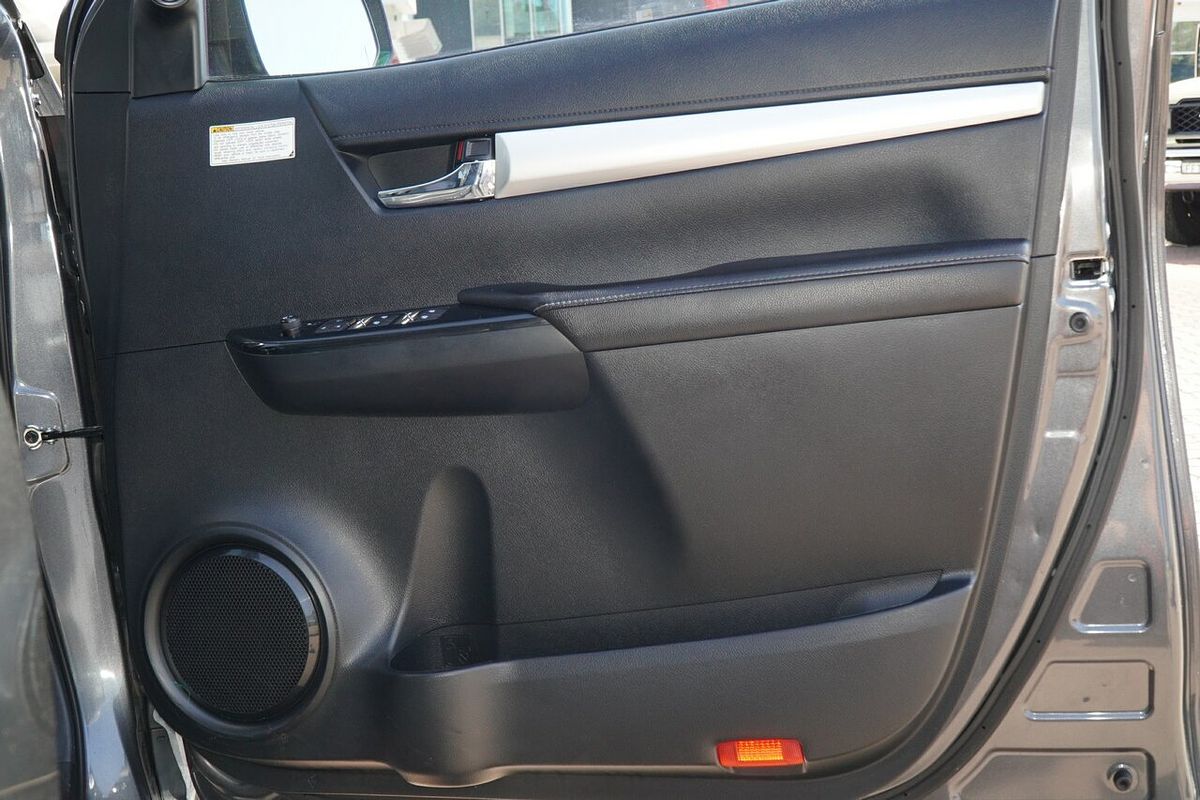 2018 Toyota Hilux SR5 GUN126R 4X4