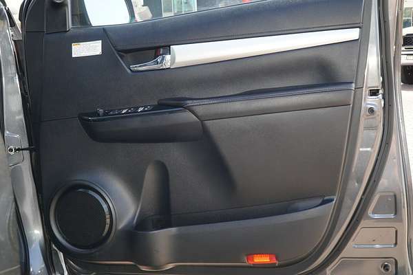 2018 Toyota Hilux SR5 GUN126R 4X4