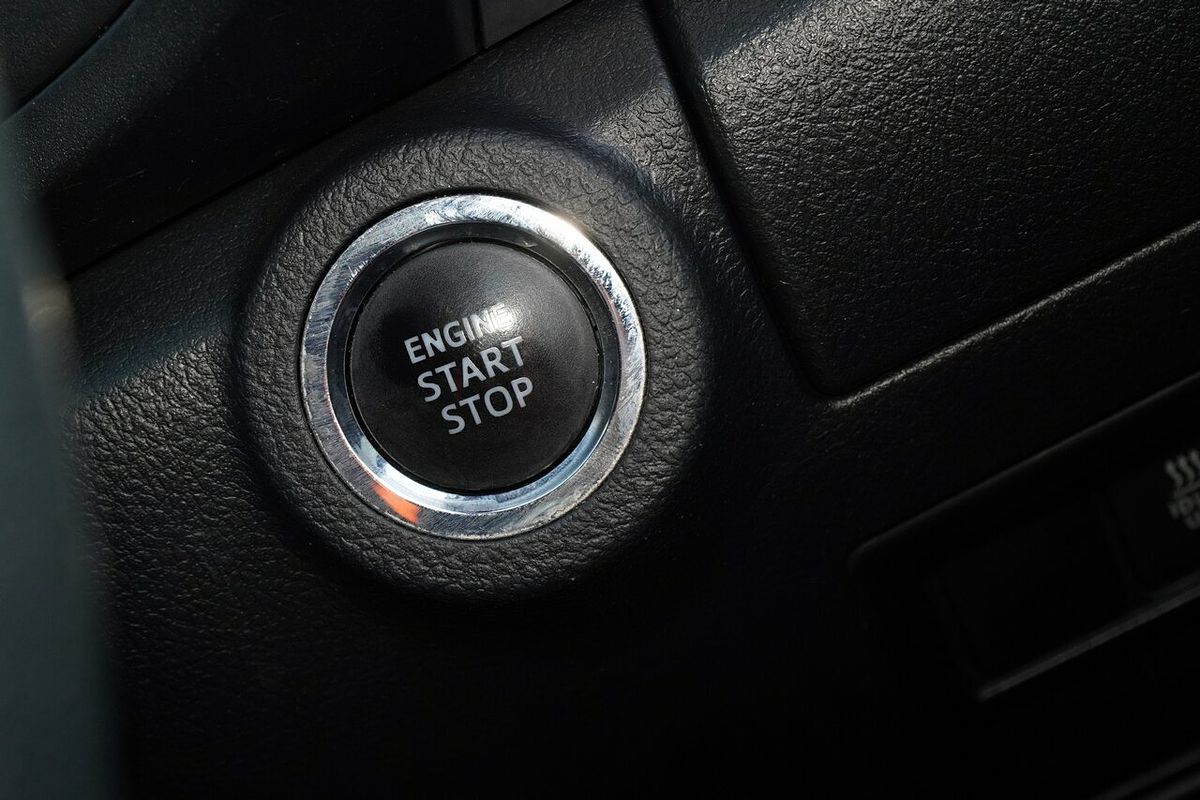 2018 Toyota Hilux SR5 GUN126R 4X4