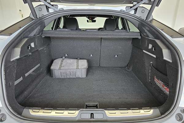 2023 Peugeot 408 GT Plug-In Hybrid P54