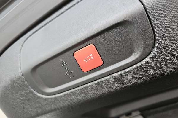 2023 Peugeot 408 GT Plug-In Hybrid P54