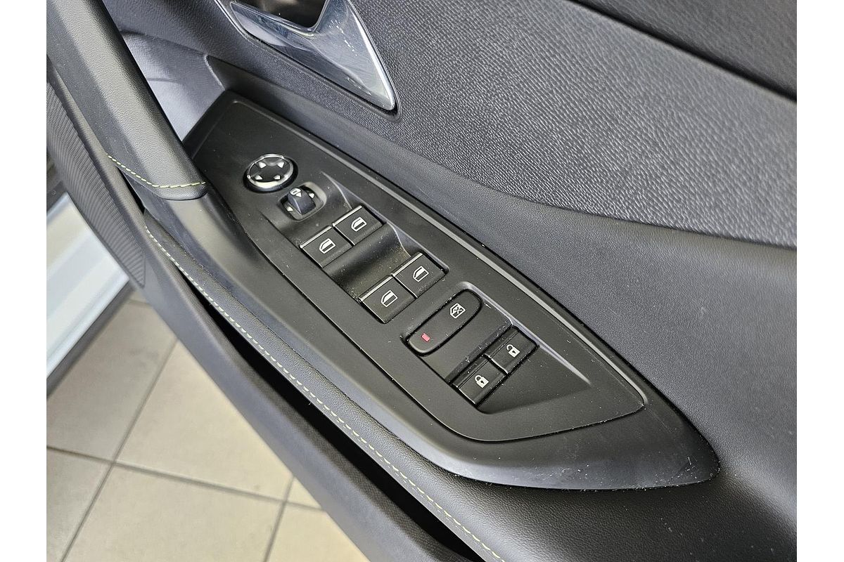 2023 Peugeot 408 GT Plug-In Hybrid P54